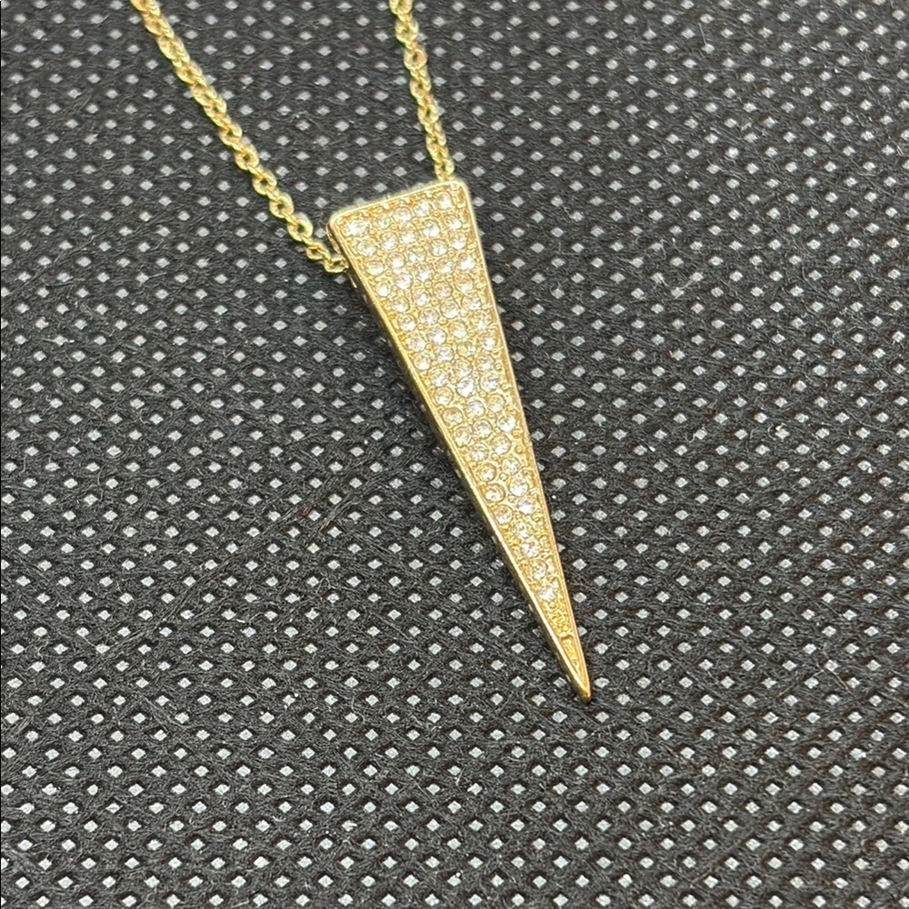 Elegant Gold Plated Pendant Necklace